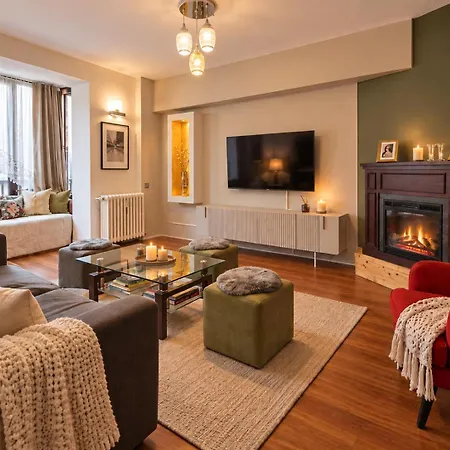 Pedestrian Old Town 3 Bedrooms By Orchid Garden Lejlighed Bukarest