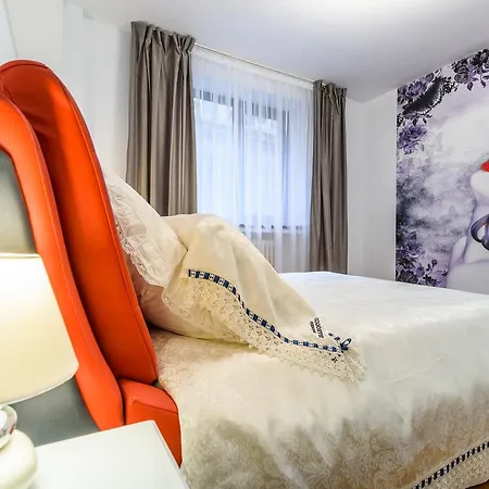 Pedestrian Old Town 3 Bedrooms By Orchid Garden