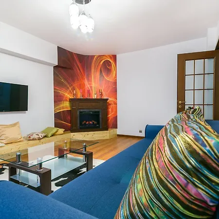 Pedestrian Old Town 3 Bedrooms By Orchid Garden 아파트 부쿠레슈티