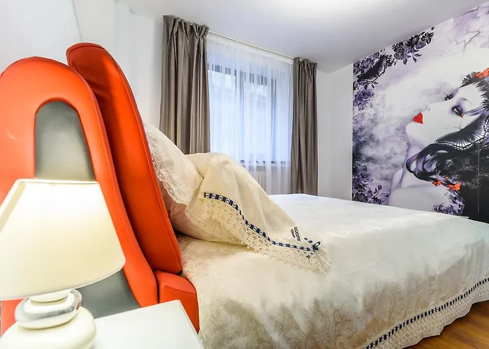 Pedestrian Old Town 3 Bedrooms By Orchid Garden