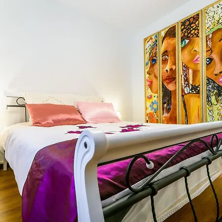 Pedestrian Old Town 3 Bedrooms By Orchid Garden