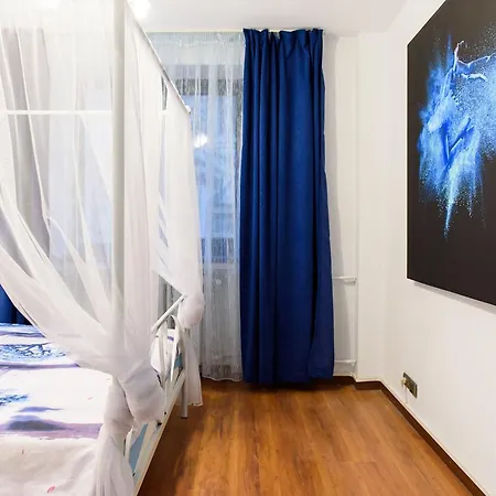 Apartment Pedestrian Old Town 3 Bedrooms By Orchid Garden