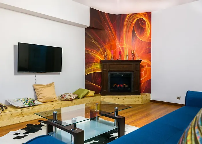 Апартаменти Pedestrian Old Town 3 Bedrooms By Orchid Garden *